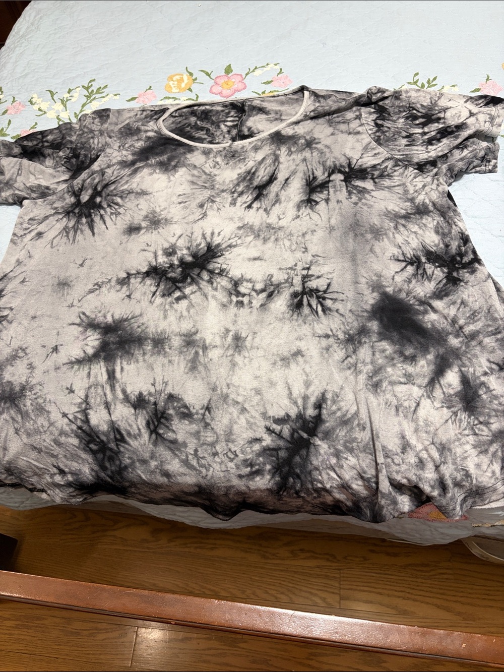 Latuza Tie-Dye Short Sleeve Crewneck Shirt - Black/White Size 3X Plus PreOwned